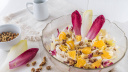 Chicorée-Salat mit Orange und Walnüssen